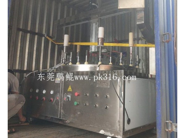東莞大嶺山鐵圈轉(zhuǎn)盤自動(dòng)噴漆機(jī)順利出貨！